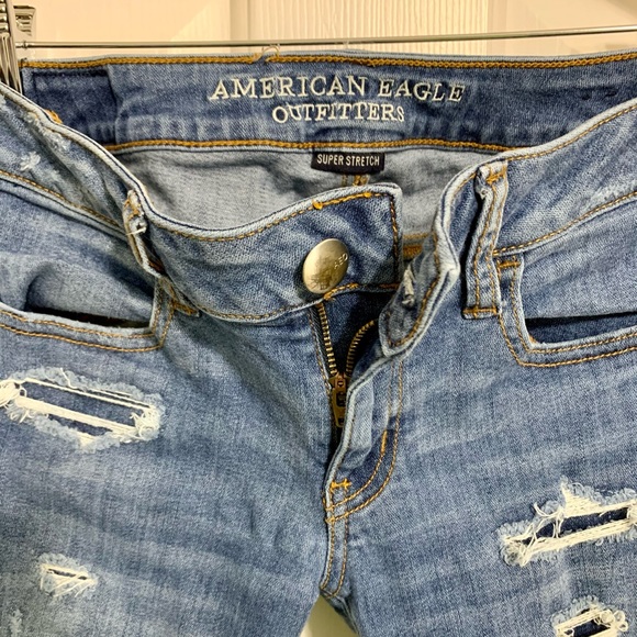 American Eagle Super Low Ripped Jegging Size 4 - Picture 2 of 5